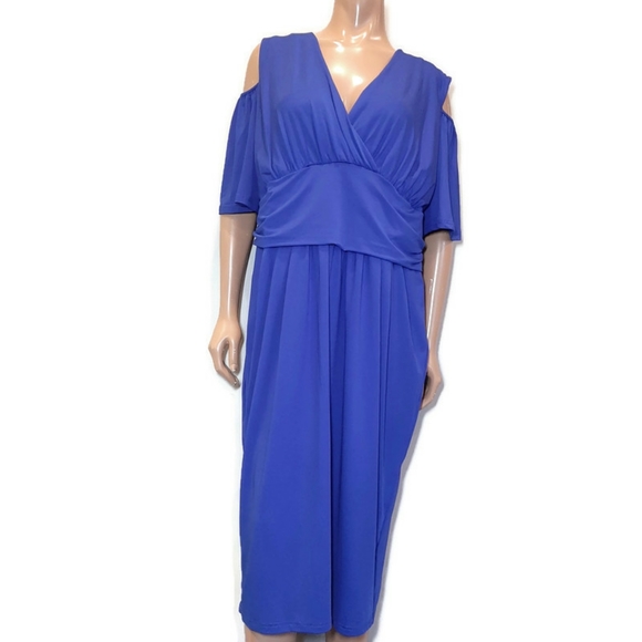 π BUIBUI Cold Shoulder Surplice Formal Dress